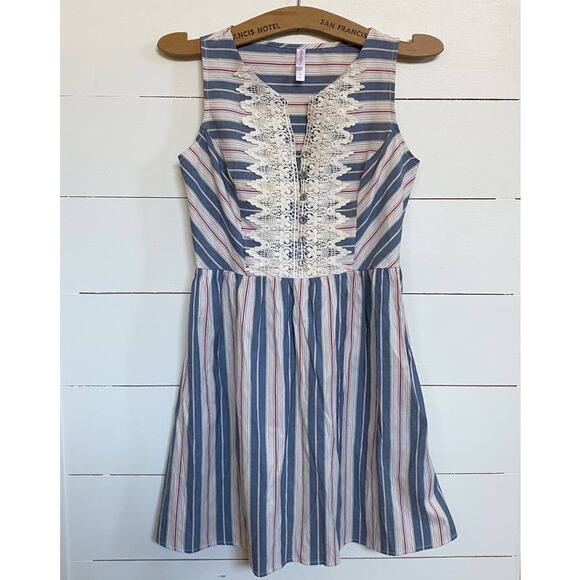 Xhilaration Dresses & Skirts - Xhilaration Stripe Cinch Waist Boho Crochet Western Lace Dress S